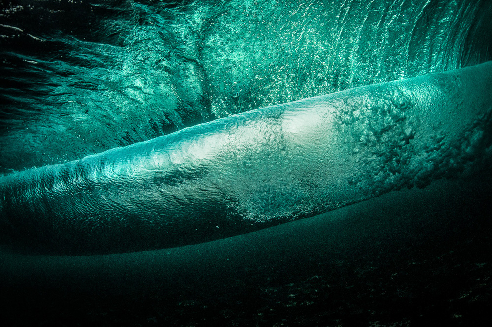 underwater_tube_wave_ireland